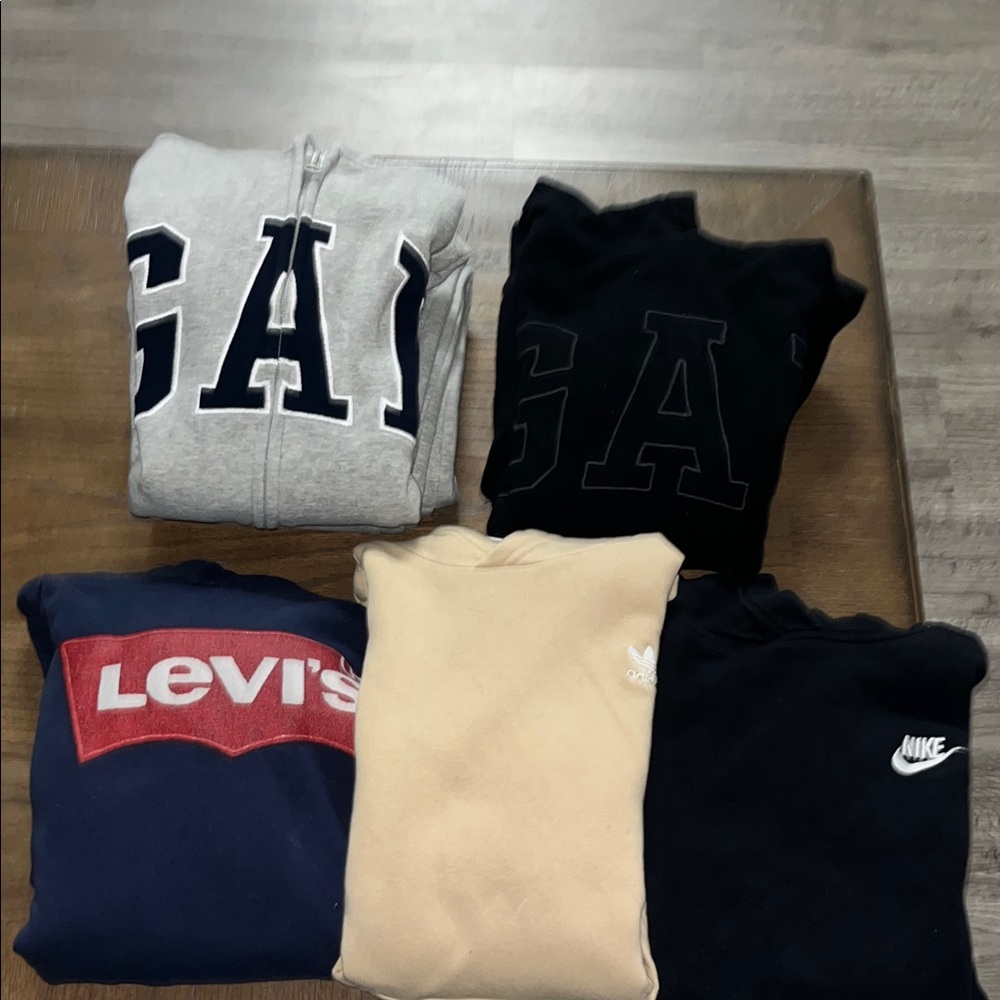 Kids hoodies and sweatshirts lot. In great conditions grey gap comes with sweatp